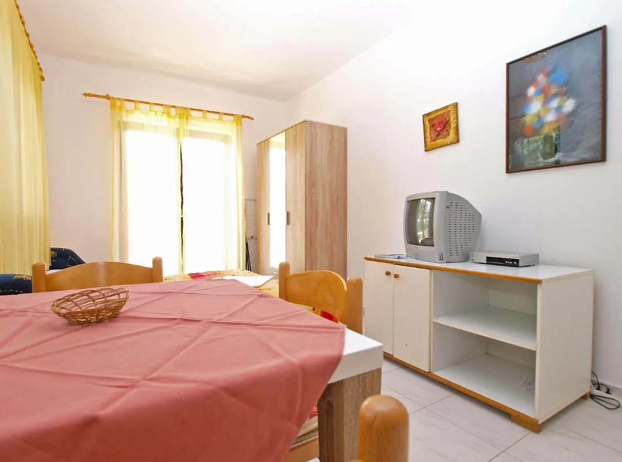 Apartments Puntizela 727 Pula