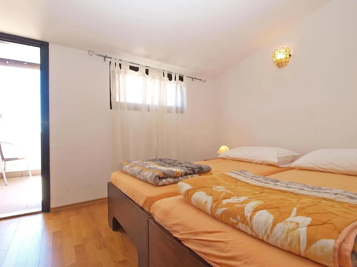 Apartments Puntizela 727 Pula Croatia