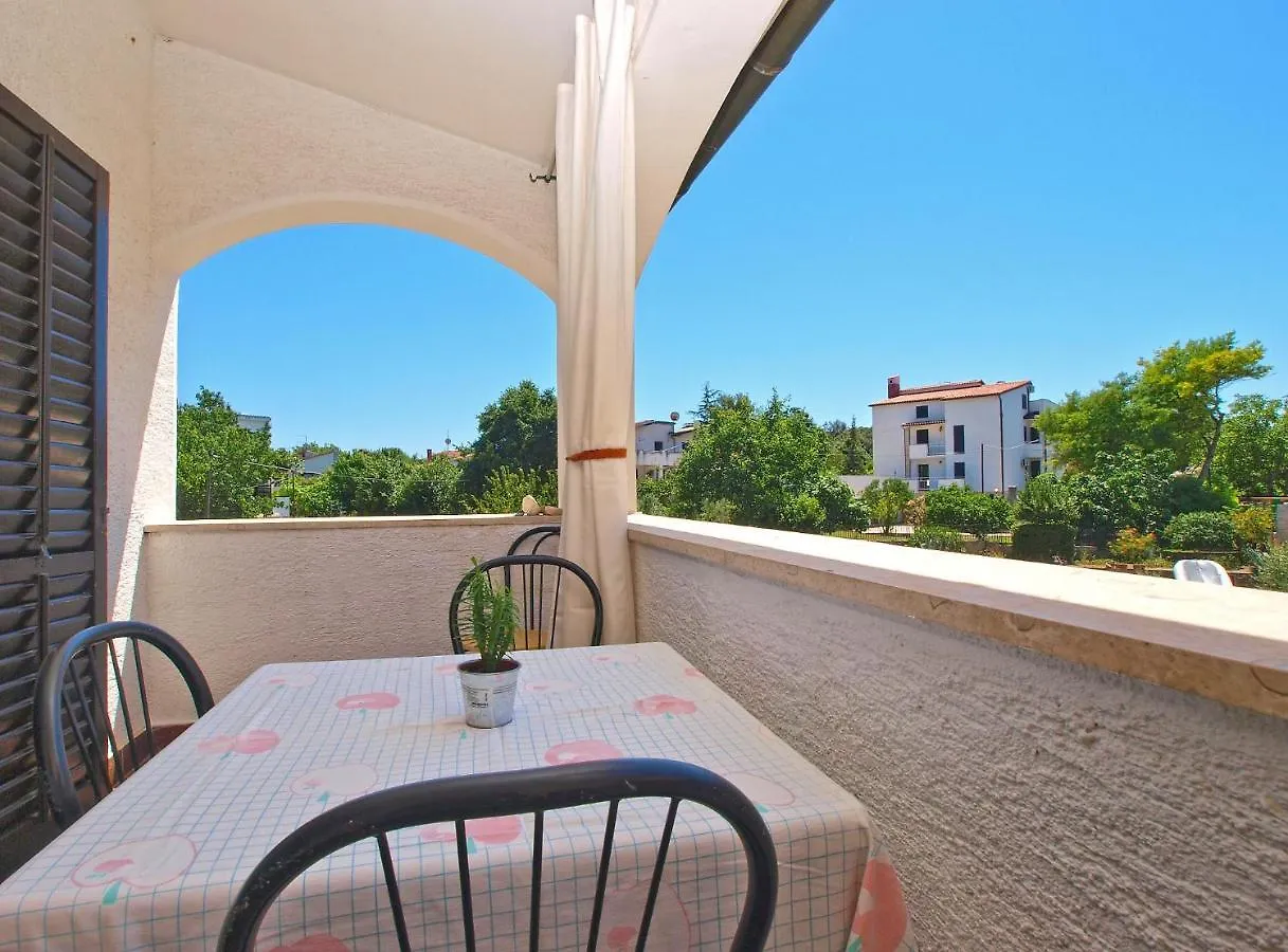Apartments Puntizela 727 Pula