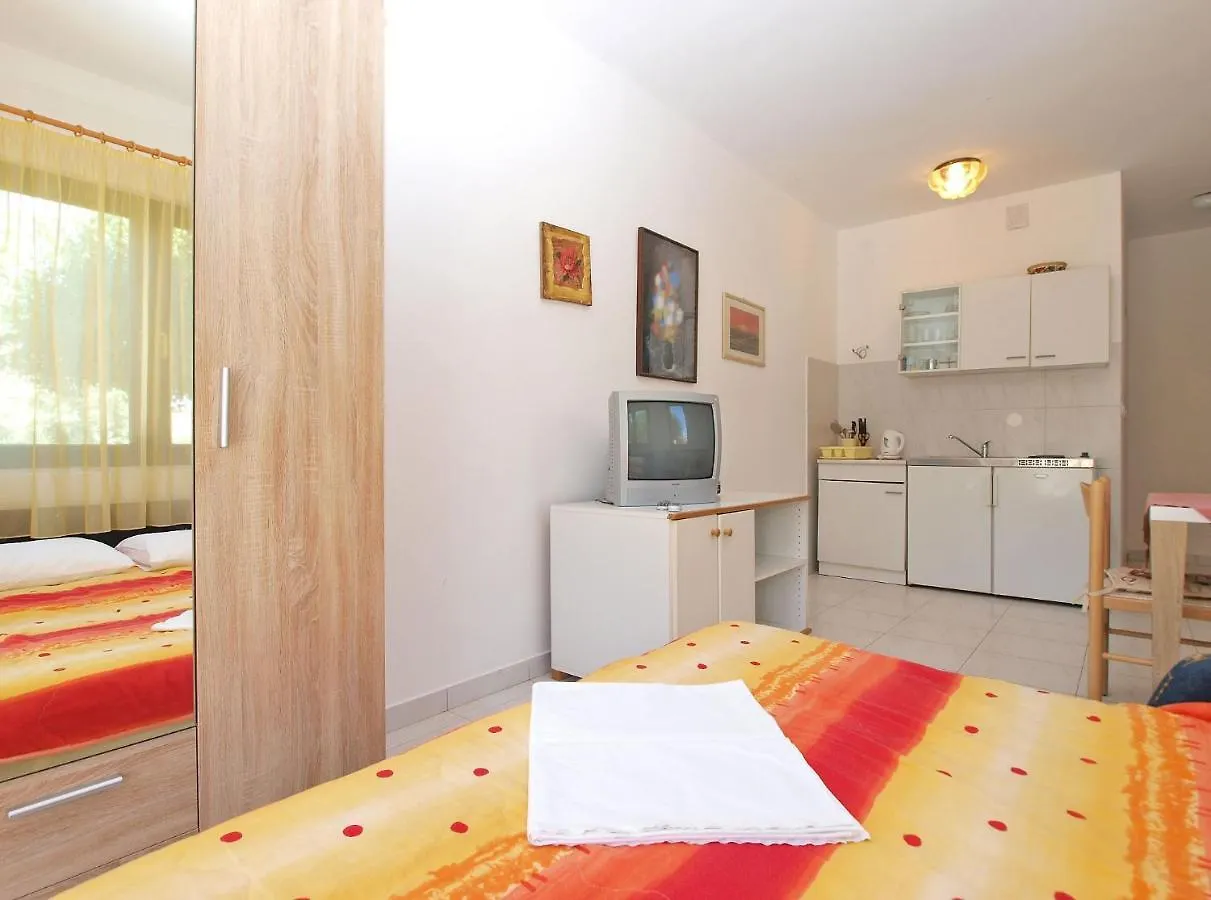Apartments Puntizela 727 Pula