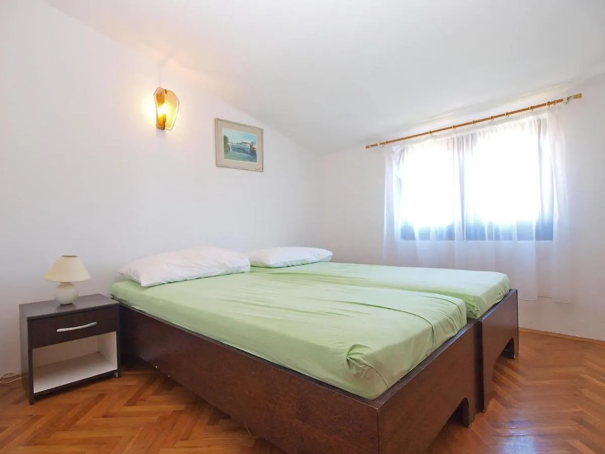 Apartments Puntizela 727 Pula