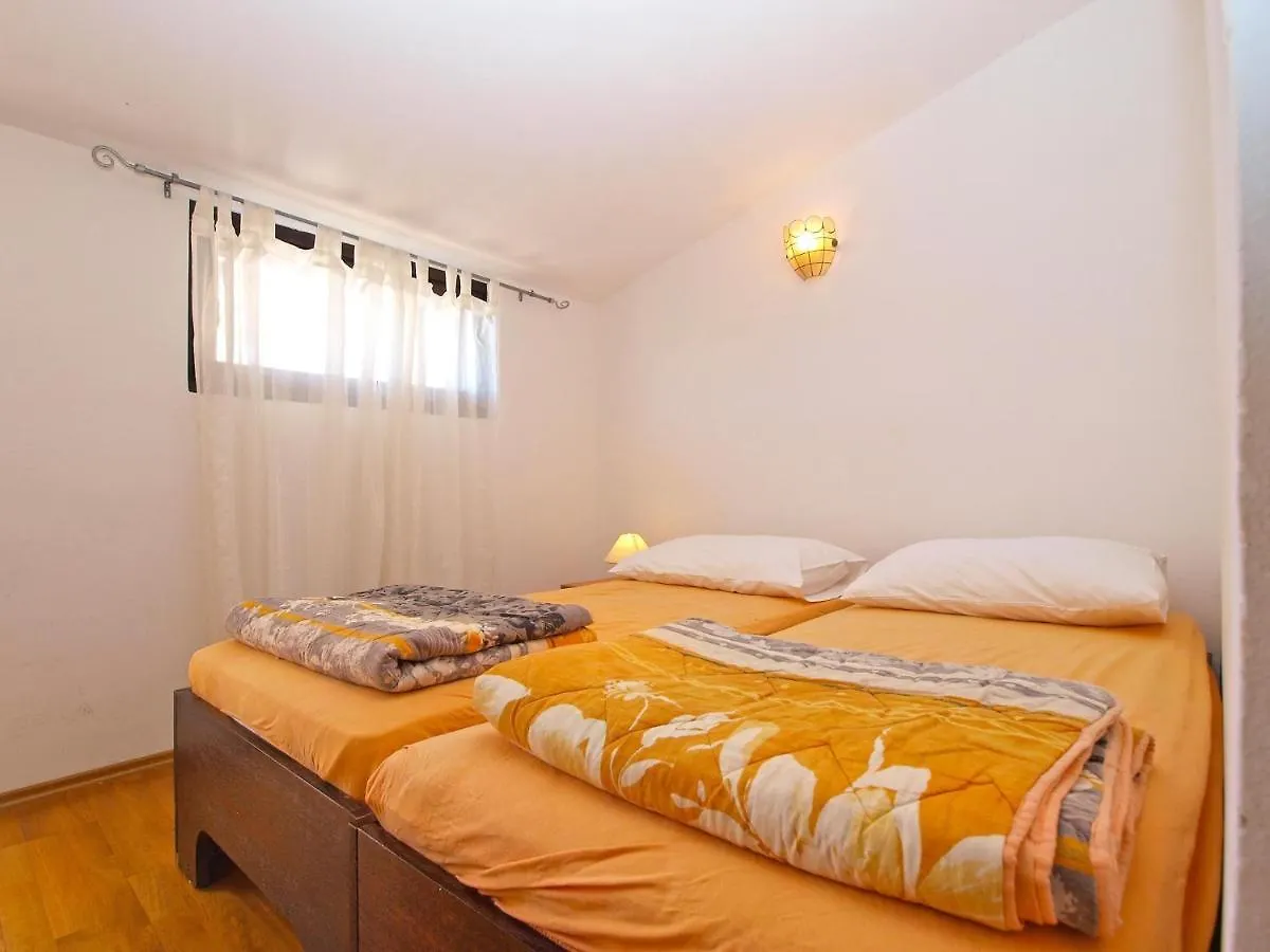 Apartments Puntizela 727 Pula
