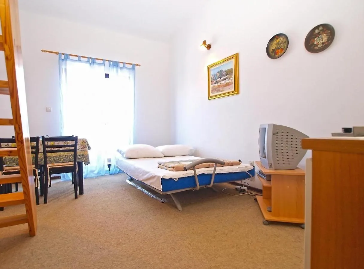 Apartments Puntizela 727 Pula
